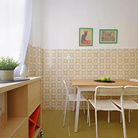 Micheles Flat By Domusdimore דירה *