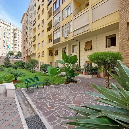 Micheles Flat By Domusdimore רומא