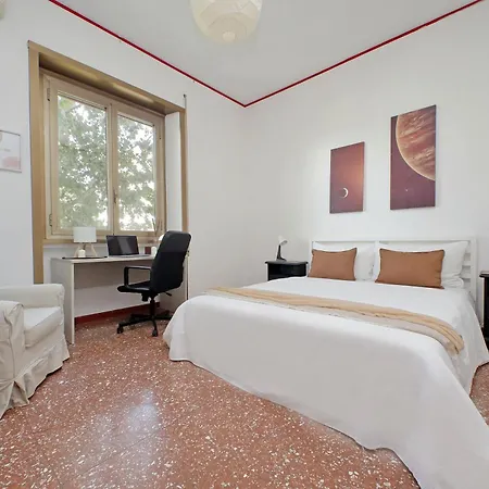 Micheles Flat By Domusdimore Appartement Rome