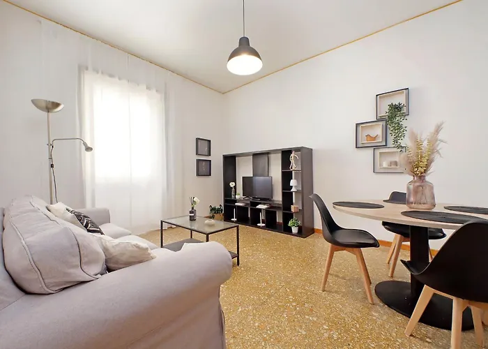 Micheles Flat By Domusdimore *