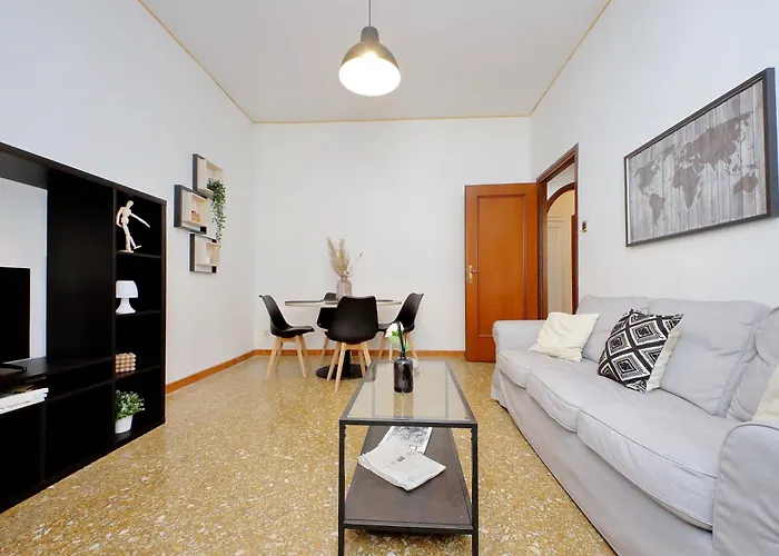 Micheles Flat By Domusdimore *